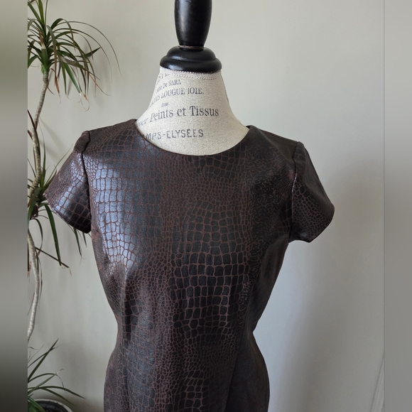 NWT Chiko's Elegant Brown Crocodile Pattern Dress Sz.0.5 (6) - Picture 2 of 10